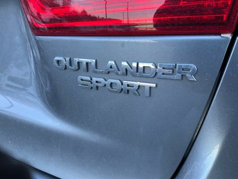 Used 2017 Mitsubishi Outlander Sport ES image 16