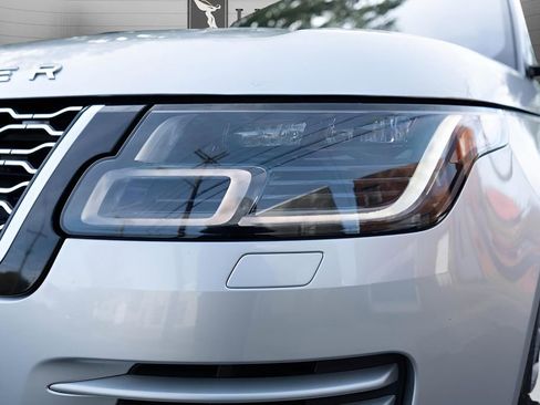 Used 2020 Land Rover Range Rover HSE image 9