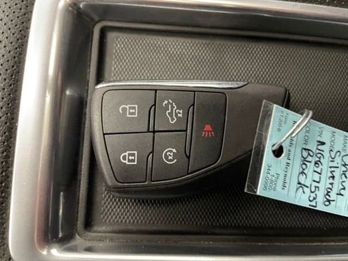 Certified 2022 Chevrolet Silverado 1500 LTZ w/ LTZ Premium Package image 25