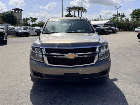 Used 2018 Chevrolet Tahoe LT image 3