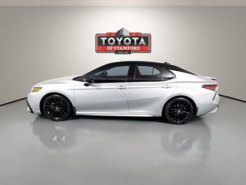 Used 2023 Toyota Camry XSE AWD/4WD image 4