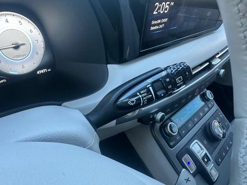 Used 2023 Hyundai Palisade Limited AWD/4WD image 19