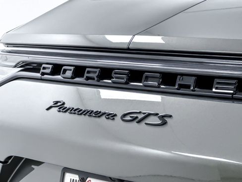 Used 2022 Porsche Panamera GTS AWD/4WD image 25