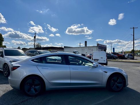 Used 2018 Tesla Model 3 Long Range image 4