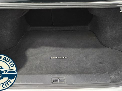Used 2020 Nissan Sentra SV FWD image 33