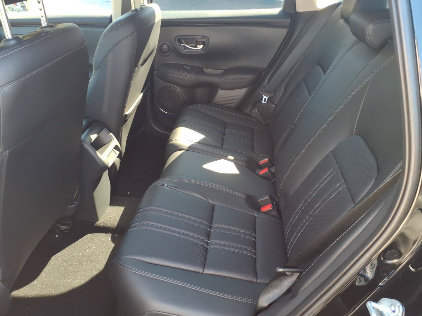 New 2027 Honda HR-V EX-L image 6