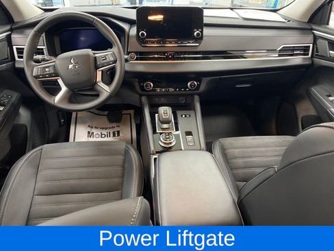 Used 2025 Mitsubishi Outlander Ralliart image 6