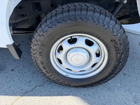 Used 2022 Ford F150 XL w/ Equipment Group 101A High AWD/4WD image 15