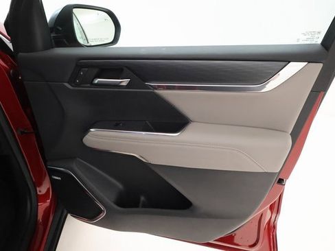 Used 2024 GMC Acadia Elevation w/ Super Cruise Package image 23