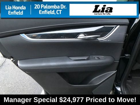 Used 2020 Cadillac XT5 Premium Luxury w/ LPO, Floor Liner Package image 22