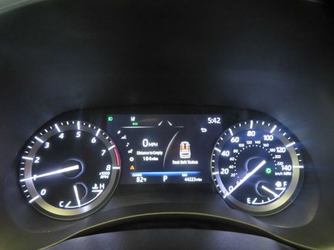 Used 2021 Toyota Highlander XLE AWD/4WD image 37