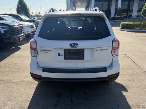 Used 2018 Subaru Forester 2.5i Limited AWD/4WD image 6