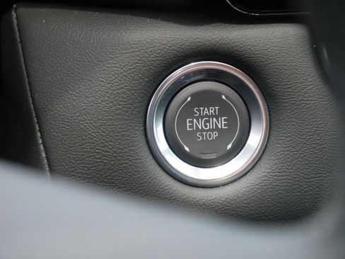 New 2026 GMC Canyon Elevation w/ Convenience Package image 23