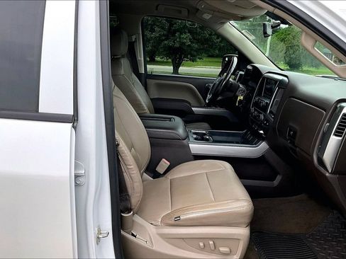 Used 2018 Chevrolet Silverado 1500 LT w/ All Star Edition AWD/4WD image 7