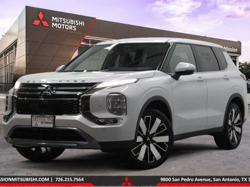 New 2026 Mitsubishi Outlander SE AWD/4WD image 1