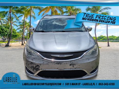Used 2019 Chrysler Pacifica Limited FWD image 8