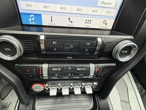 Used 2017 Ford Mustang Premium image 14