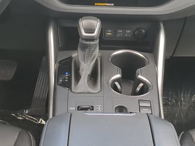 Used 2023 Toyota Highlander XSE FWD image 18