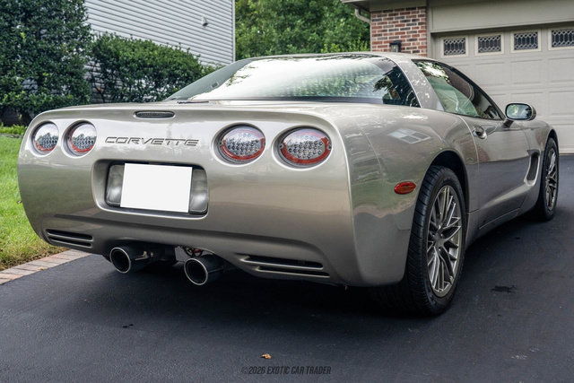 Used 2000 Chevrolet Corvette Coupe RWD image 8