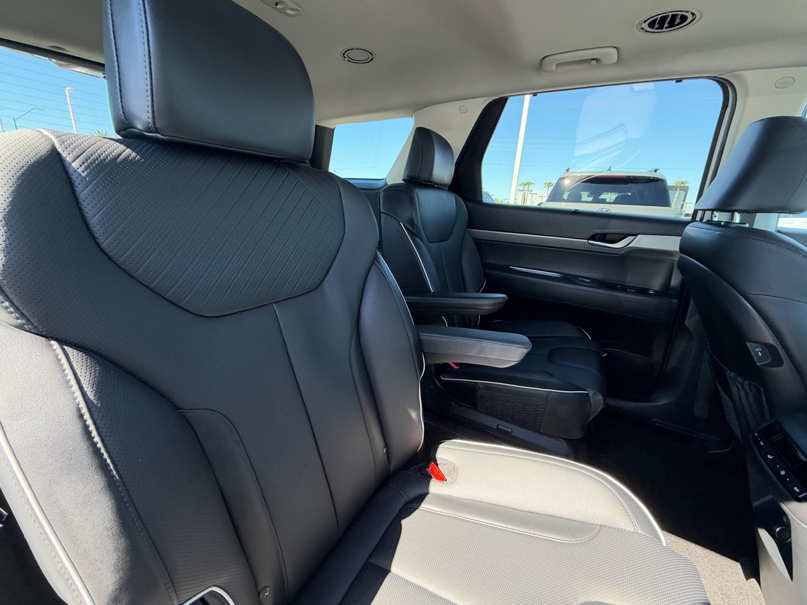 Used 2025 Hyundai Palisade XRT FWD image 18