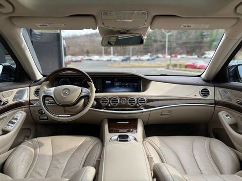 Used 2017 Mercedes-Benz S 550 4MATIC Sedan image 26