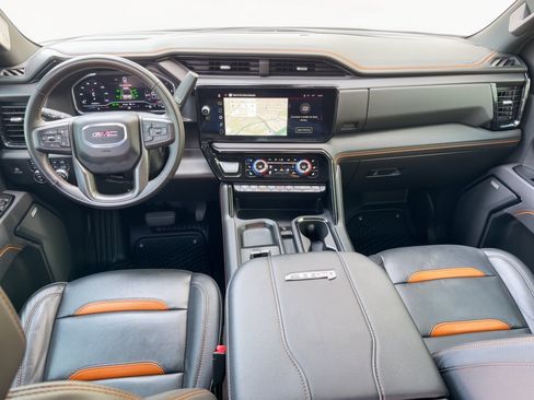Certified 2025 GMC Sierra 3500 AT4 w/ Technology Package AWD/4WD image 17