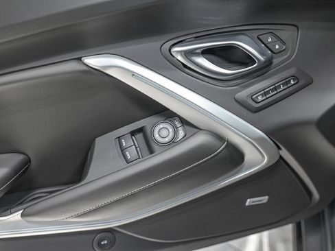 Used 2022 Chevrolet Camaro SS image 12