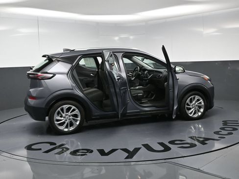Used 2022 Chevrolet Bolt EUV LT w/ Driver Confidence Package FWD image 25