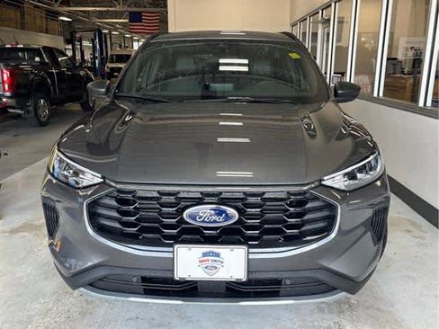New 2025 Ford Escape ST-Line w/ Cold Weather Package image 2
