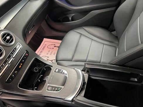 Used 2021 Mercedes-Benz GLC 300 4MATIC image 32