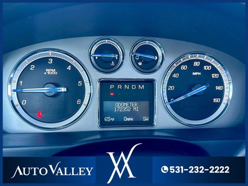 Used 2011 Cadillac Escalade ESV Premium image 33