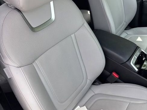 Used 2025 Hyundai Santa Cruz Limited image 40