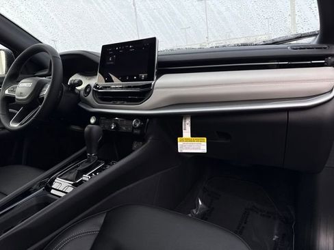 New 2026 Jeep Compass Limited AWD/4WD image 25