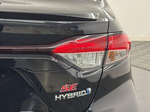 Certified 2024 Toyota Corolla SE w/ SE Package FWD image 14