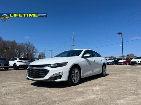 Used 2023 Chevrolet Malibu LT image 2