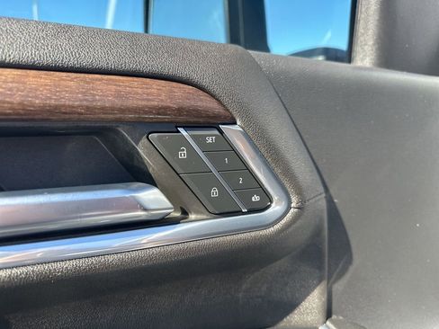 Used 2024 Chevrolet Silverado 2500 High Country w/ Technology Package image 12