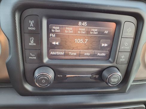 Used 2021 Jeep Wrangler Sport AWD/4WD image 3