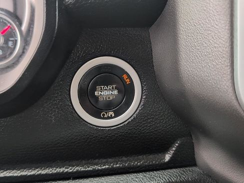 Used 2020 RAM 1500 Big Horn AWD/4WD image 28