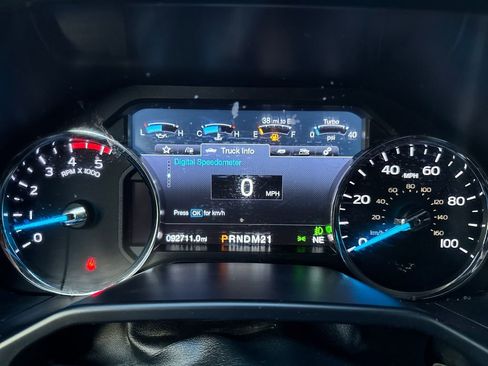 Used 2017 Ford F250 Lariat w/ Lariat Value Package image 37