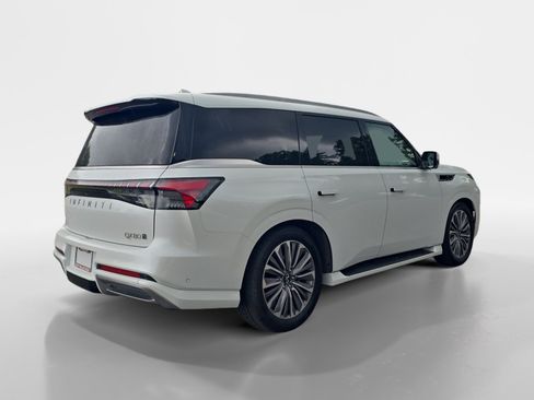 Used 2025 INFINITI QX80 Sensory AWD/4WD image 6