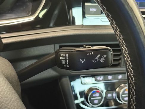 Used 2020 Volkswagen Jetta R-Line w/ R-Line Cold Weather Package image 24