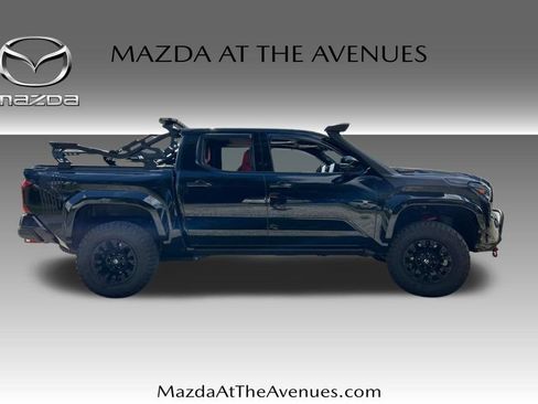 Used 2025 Toyota Tacoma TRD Pro AWD/4WD image 7