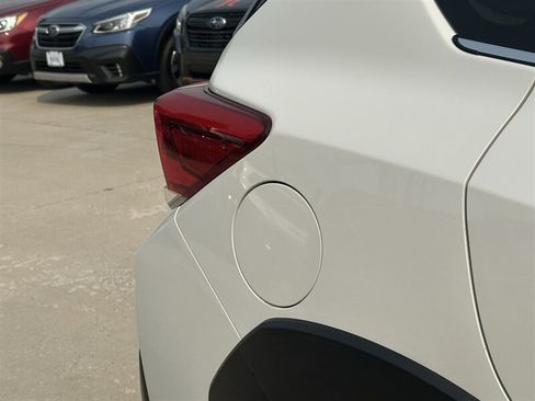 Used 2019 Subaru Crosstrek Hybrid w/ Moonroof Package w/Navigation AWD/4WD image 25