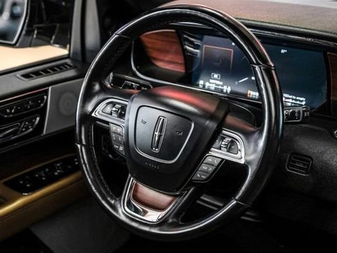 Used 2021 Lincoln Navigator L Reserve w/ Luxury Package image 15