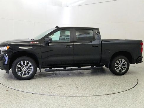 Used 2023 Chevrolet Silverado 1500 RST AWD/4WD image 4