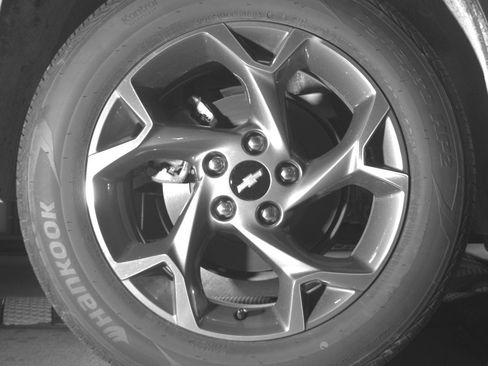 Used 2025 Chevrolet Trax LT w/ LT Convenience Package FWD image 15