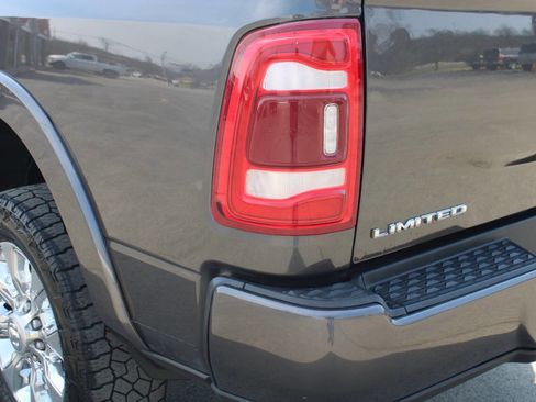 Used 2019 RAM 3500 Limited image 22