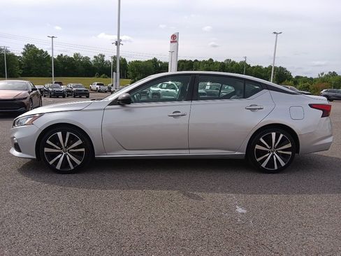 Used 2020 Nissan Altima 2.5 SR FWD image 6