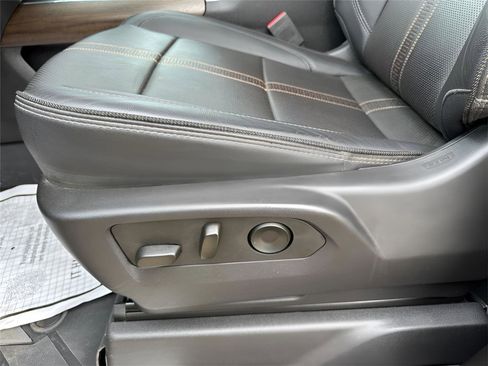 Used 2024 Chevrolet Silverado 1500 High Country w/ High Country Premium Package AWD/4WD image 21
