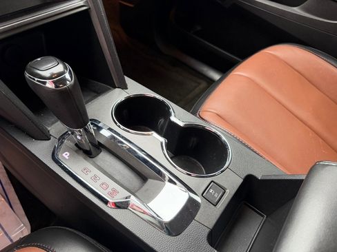 Used 2017 GMC Terrain SLT w/ Open Road Package image 22